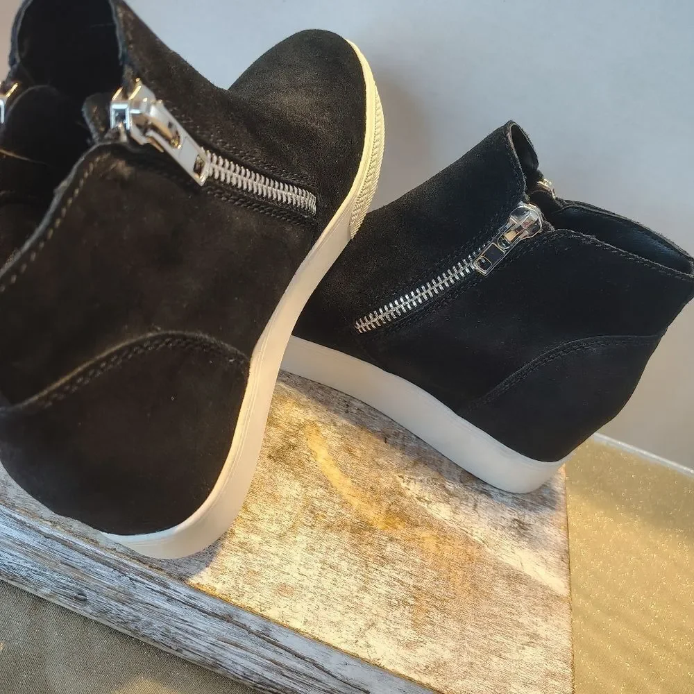 Steve Madden Black Hidden Wedge Sneakers Size 9 M Dual Zippers A1